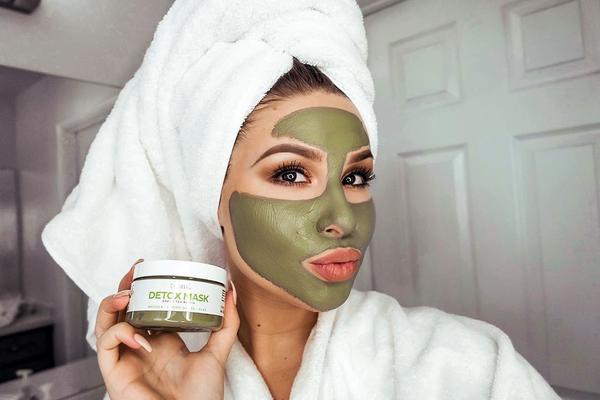 Máscara Facial Detox, feita co chá verde, purifica, ilumina, elimina manchas e dá firmeza
